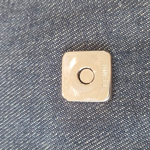 Sold Fendi denim baguette shoulder bag - Picture 6 of 14